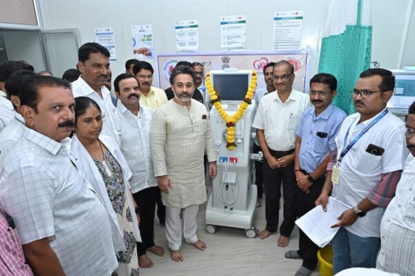 आमदार निलेश राणे यांच्या हस्ते कुडाळमध्ये किडनी डायलेसीस केंद्राचे लोकार्पण