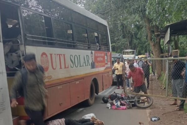 सावंतवाडीजवळ एसटी बसखाली चिरडून दुचाकीस्वाराचा मृत्यू